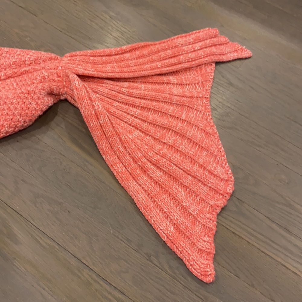 Mermaid knit blanket - Picture 4 of 7